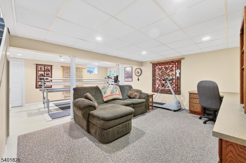 Schooleys Mountain - Residential