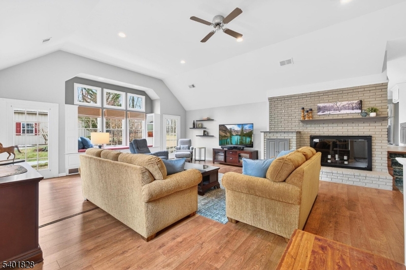 Schooleys Mountain - Residential