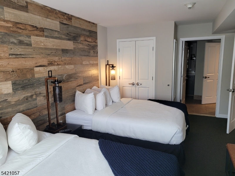 Mountain Creek - Residential