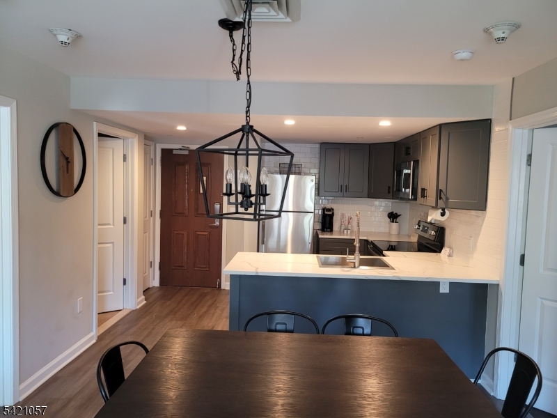 Mountain Creek - Residential