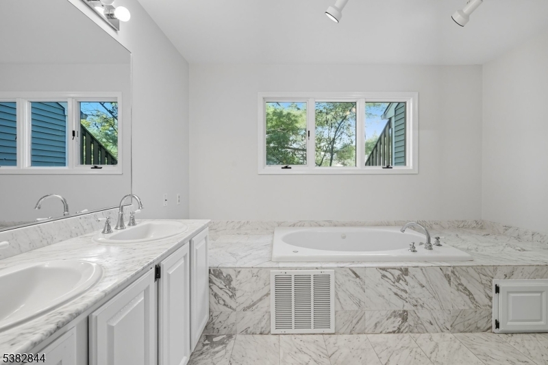 Berkeley Meadows - Residential