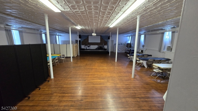 Marina District - Commercial Sale
