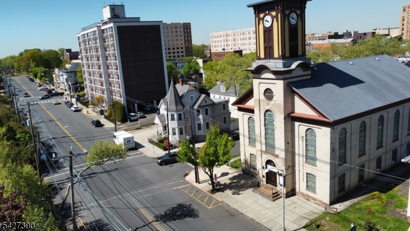 Marina District - Commercial Sale