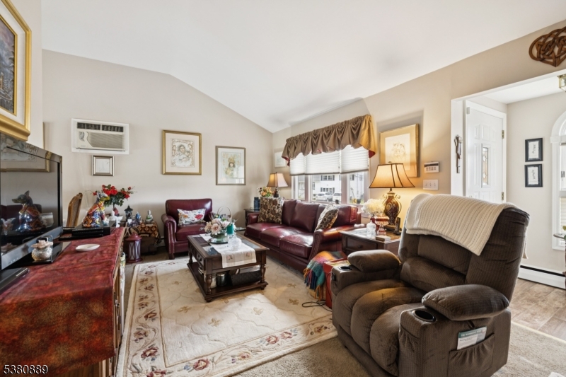 Colonia - Residential