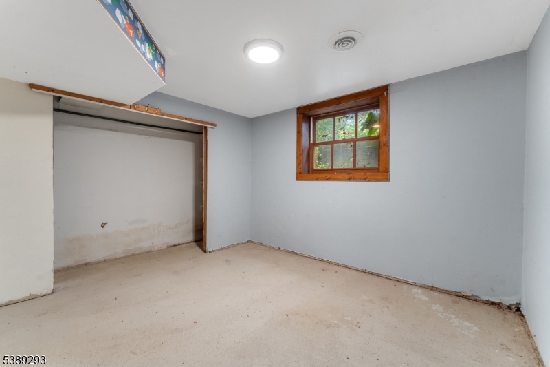 Raritan Twp., New Jersey 08822, United States, 2 Bedrooms Bedrooms, ,1 BathroomBathrooms,Residential,Coming Soon,222935