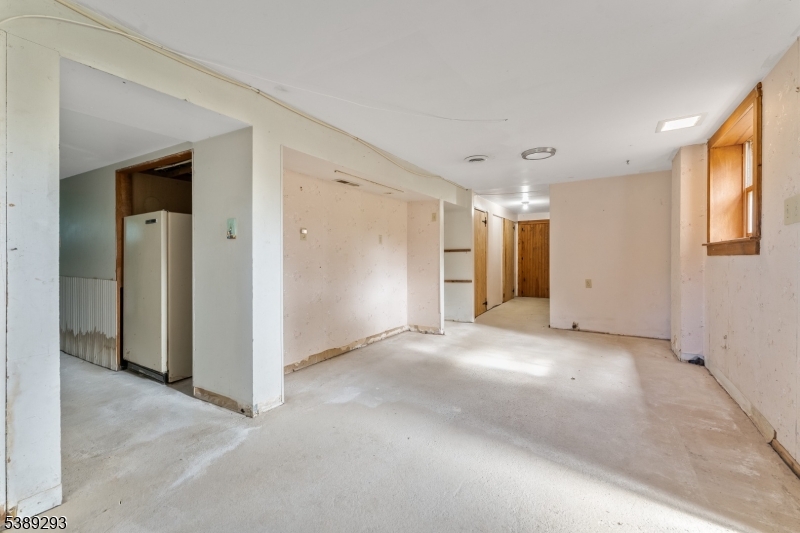 Raritan Twp., New Jersey 08822, United States, 2 Bedrooms Bedrooms, ,1 BathroomBathrooms,Residential,Coming Soon,222935