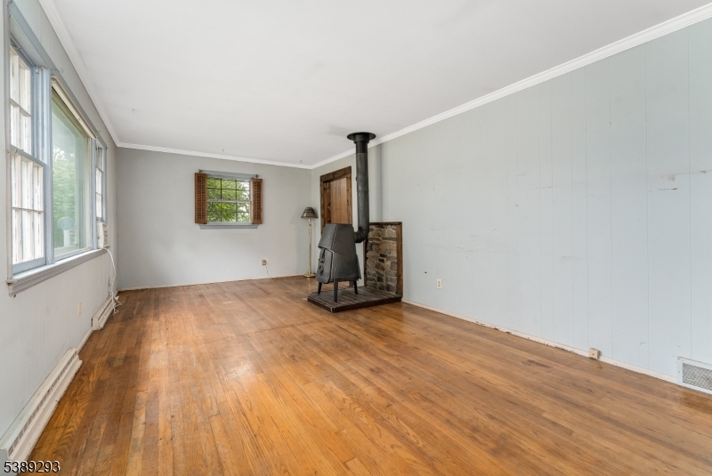 Raritan Twp., New Jersey 08822, United States, 2 Bedrooms Bedrooms, ,1 BathroomBathrooms,Residential,Coming Soon,222935