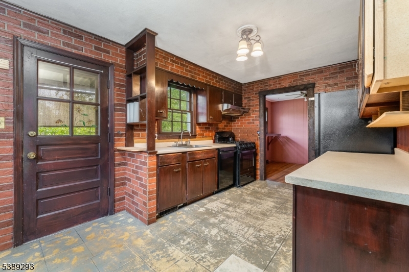 Raritan Twp., New Jersey 08822, United States, 2 Bedrooms Bedrooms, ,1 BathroomBathrooms,Residential,Coming Soon,222935