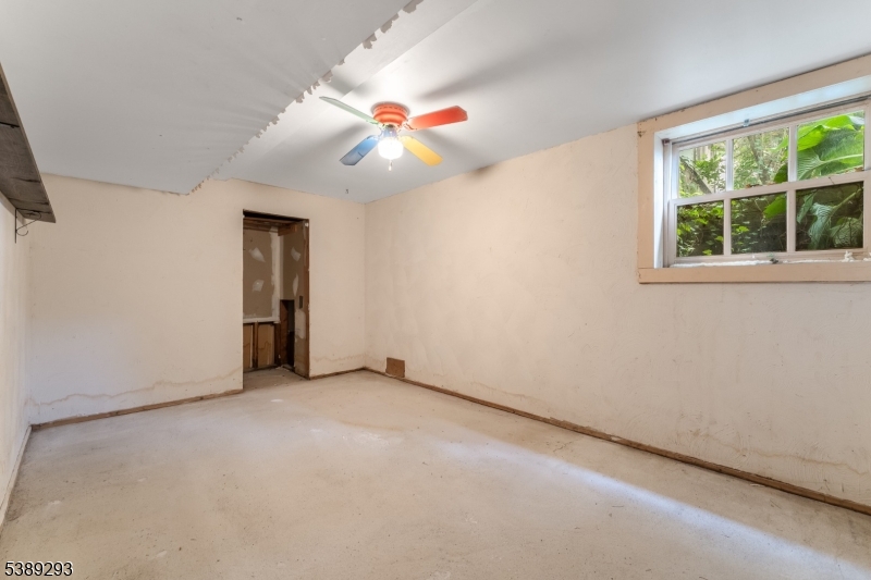 Raritan Twp., New Jersey 08822, United States, 2 Bedrooms Bedrooms, ,1 BathroomBathrooms,Residential,Coming Soon,222935