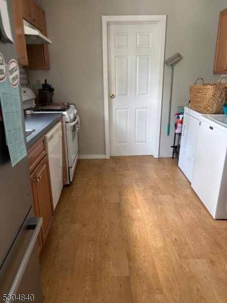 DOWNTOWN - Residential Lease