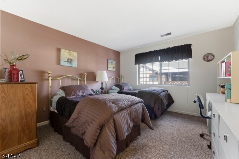 Ridge Gardens - Residential