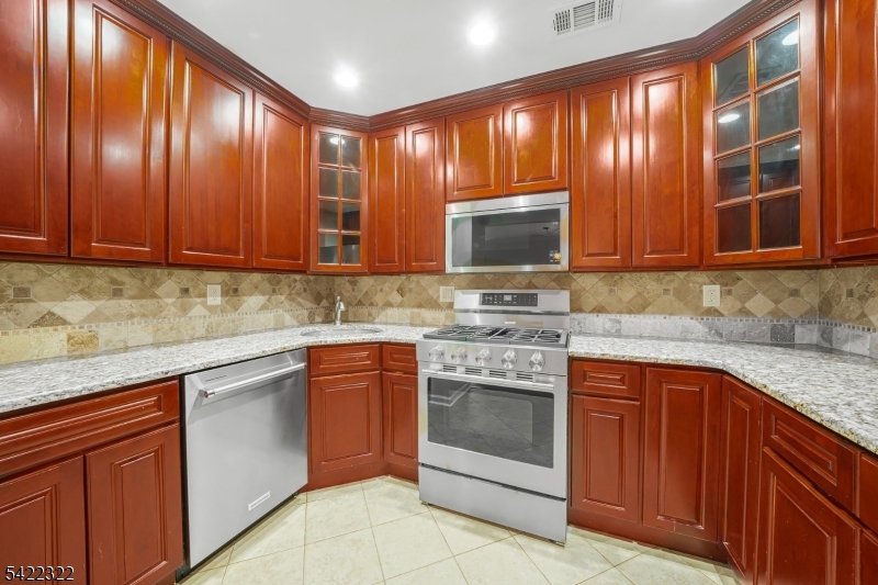 Montville Chase - Residential