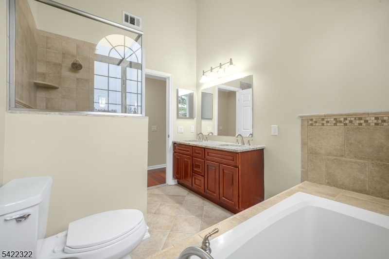 Montville Chase - Residential