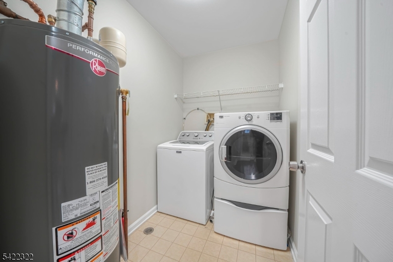 Montville Chase - Residential