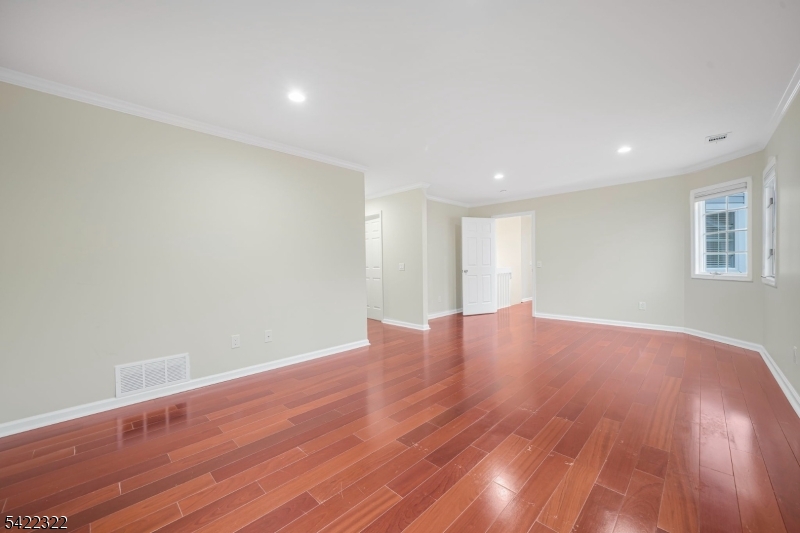 Montville Chase - Residential