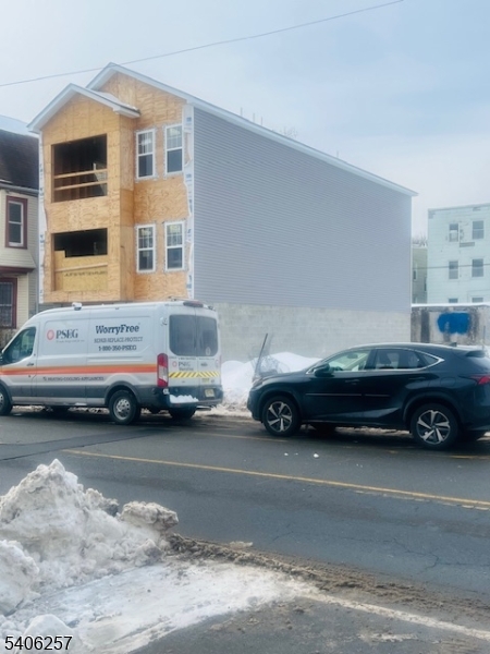 Weequahic - Residential Income