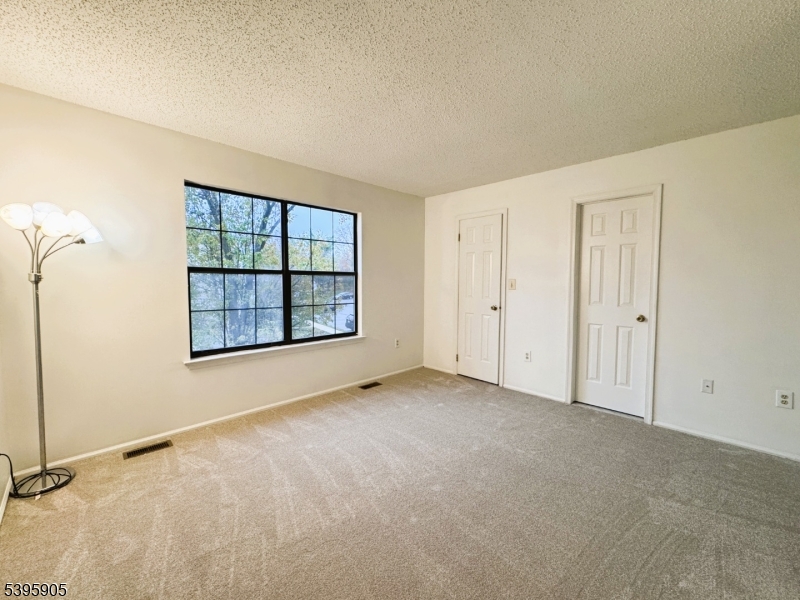 SOCIETY HILL III - Residential