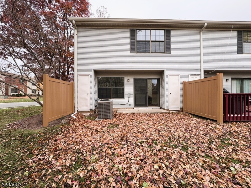 SOCIETY HILL III - Residential