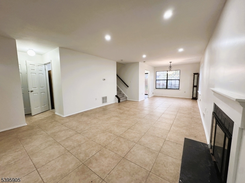 SOCIETY HILL III - Residential