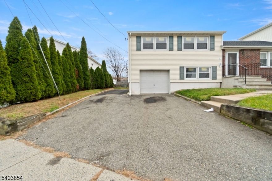 762 Valley street is where you want to be and enjoy what South Orange and Maplewood fusion has to offer. This Bi-Level gem boasts a finished basement, a family room, two full bathrooms, three bedrooms, a formal dining room, Livingroom and a Eat-In kitchen adorned with all new stainless steel appliances and shaker cabinetry. Come and enjoy the serenity of being in own space and appreciate the perfect suburban vibe that Maplewood is known for.