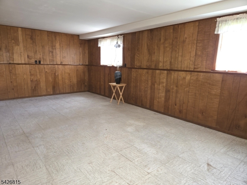 POMPTON PLAINS NO FLOOD - Residential