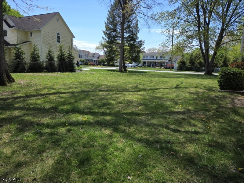 POMPTON PLAINS NO FLOOD - Residential