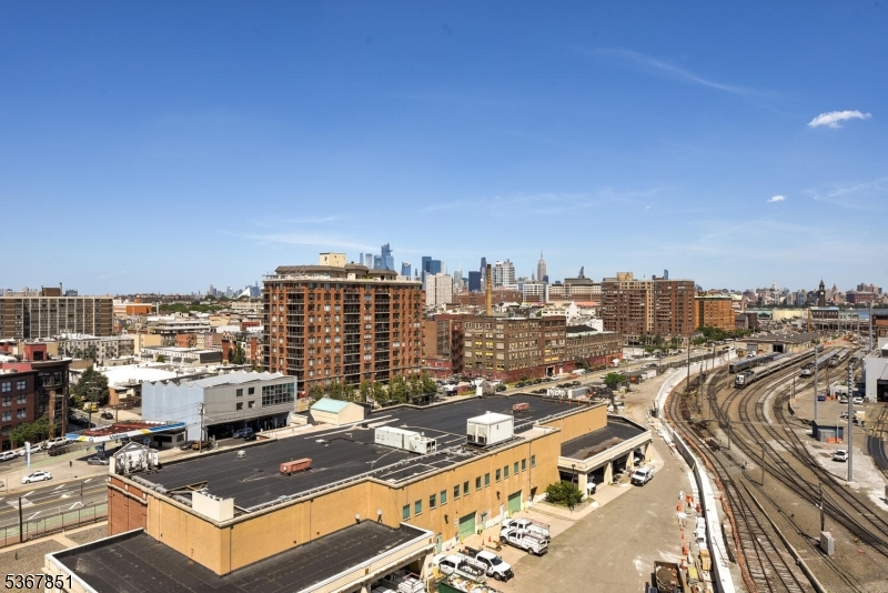 Zephyr Lofts - Residential