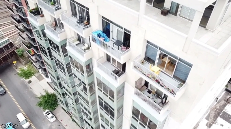 Zephyr Lofts - Residential