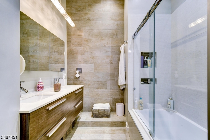 Zephyr Lofts - Residential