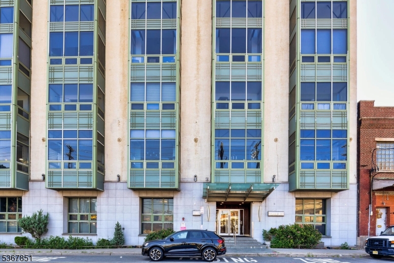 Zephyr Lofts - Residential