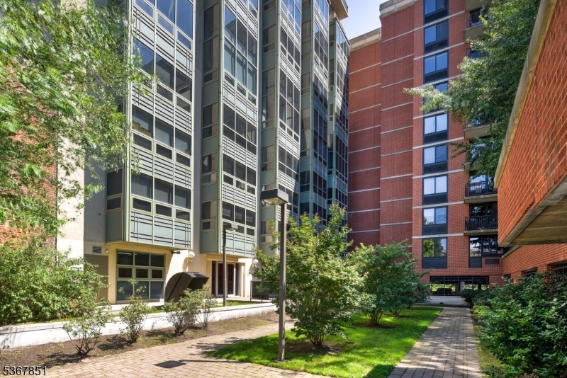 Zephyr Lofts - Residential