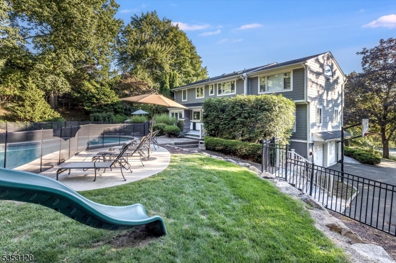 Riker Hill - Residential