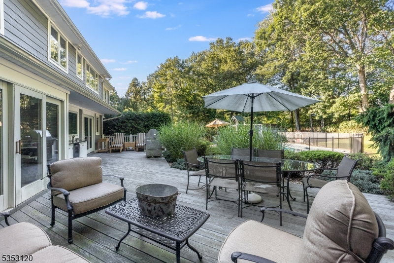 Riker Hill - Residential