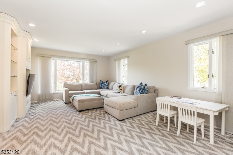 Riker Hill - Residential