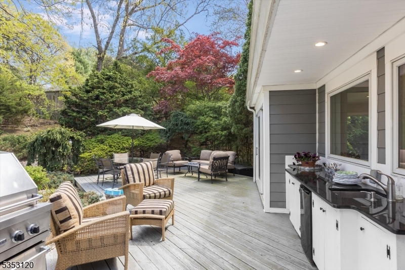 Riker Hill - Residential