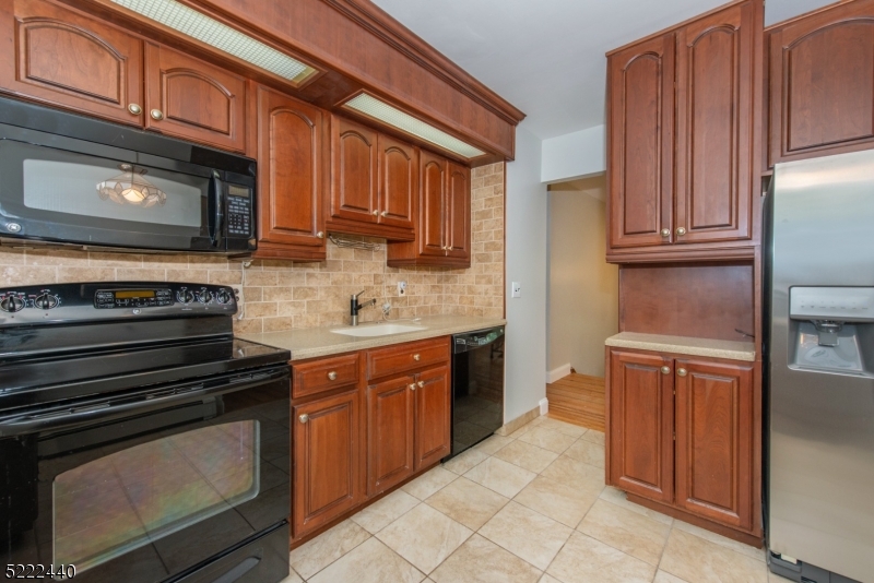 Lake Hiawatha - Residential Lease