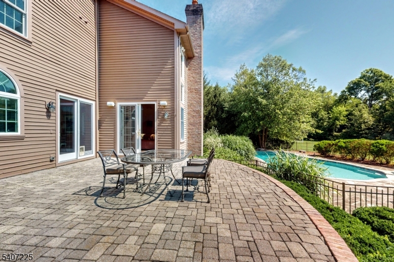 Far Hills - Residential