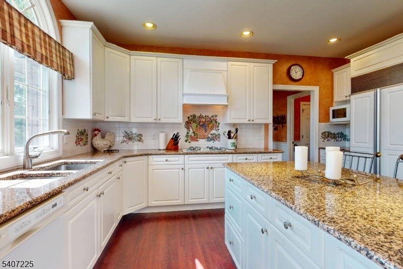 Far Hills - Residential