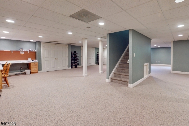 Far Hills - Residential