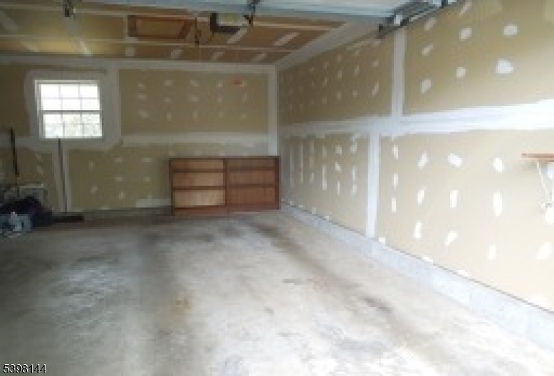 Spring Ridge - Residential