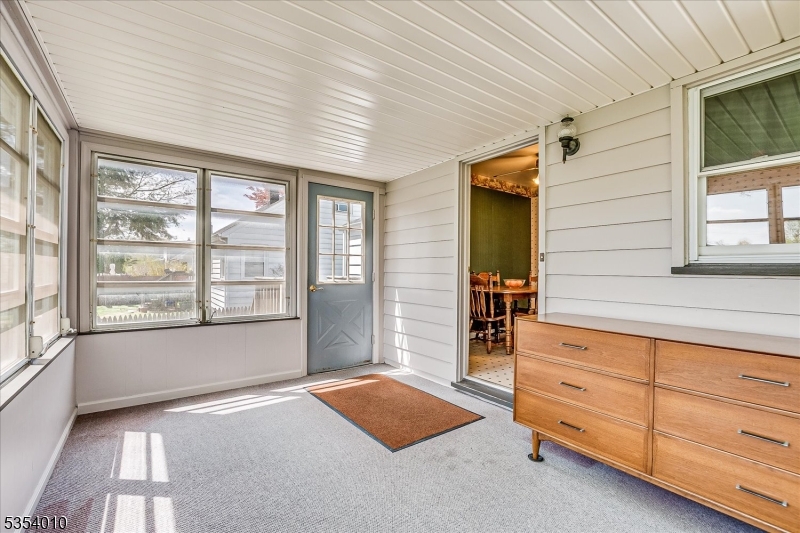 South Plainfield Boro, New Jersey 07080, United States, 4 Bedrooms Bedrooms, ,2 BathroomsBathrooms,Residential,Pending,119076