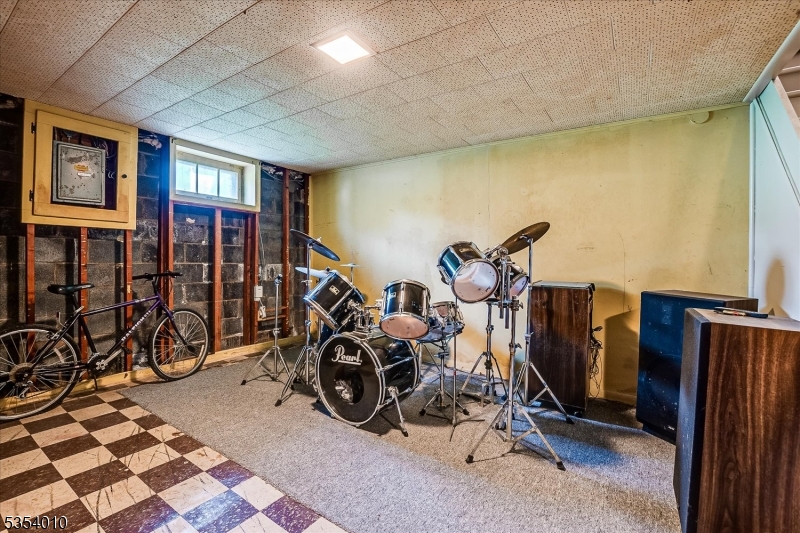 South Plainfield Boro, New Jersey 07080, United States, 4 Bedrooms Bedrooms, ,2 BathroomsBathrooms,Residential,Pending,119076