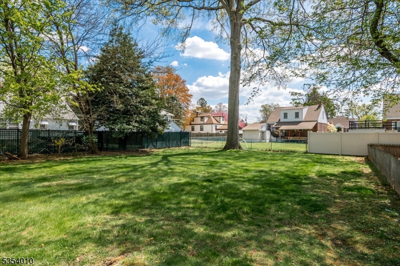 South Plainfield Boro, New Jersey 07080, United States, 4 Bedrooms Bedrooms, ,2 BathroomsBathrooms,Residential,Pending,119076