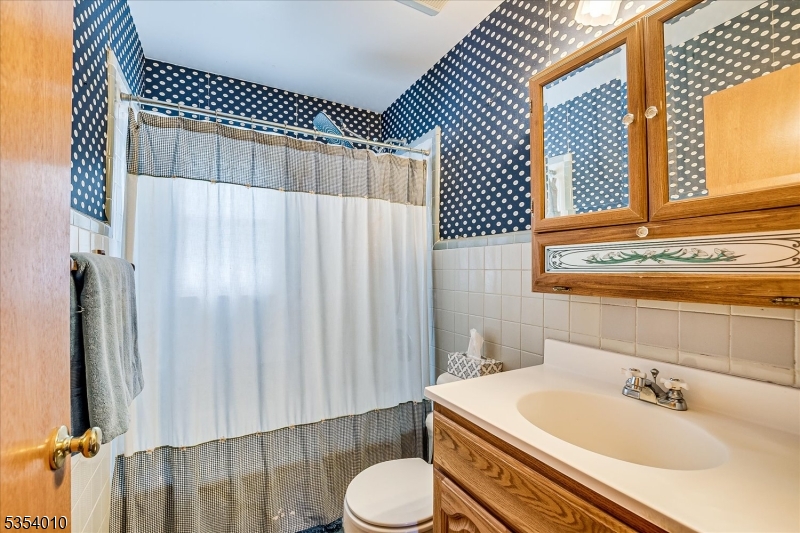 South Plainfield Boro, New Jersey 07080, United States, 4 Bedrooms Bedrooms, ,2 BathroomsBathrooms,Residential,Pending,119076