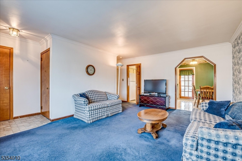 South Plainfield Boro, New Jersey 07080, United States, 4 Bedrooms Bedrooms, ,2 BathroomsBathrooms,Residential,Pending,119076