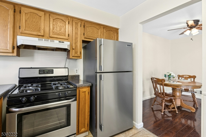 The Pointe at GallopingHill - Residential