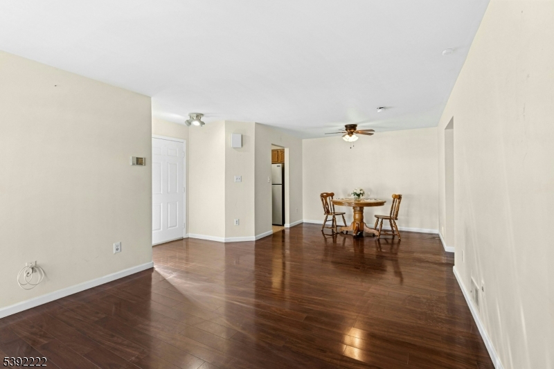 The Pointe at GallopingHill - Residential