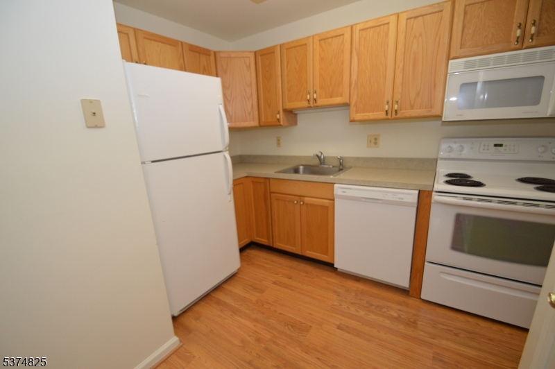 Kings View on the Pond - Residential Lease