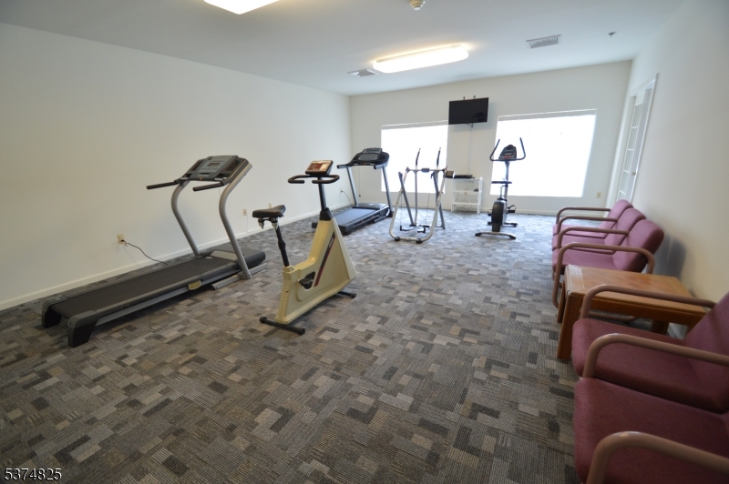 Kings View on the Pond - Residential Lease