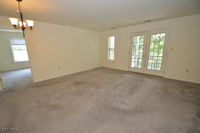 Kings View on the Pond - Residential Lease